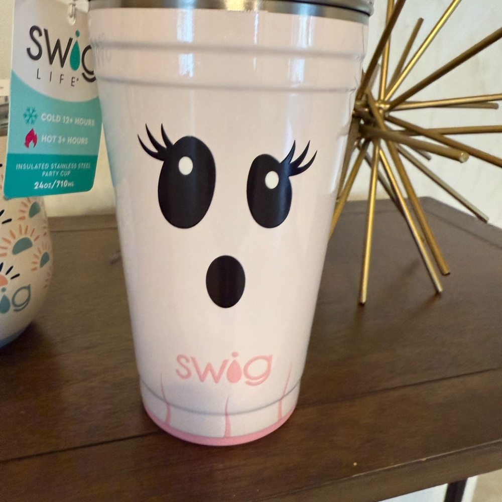 Swig life Tumblers-lmk which one and how much you want it for!! Ready to ship!!